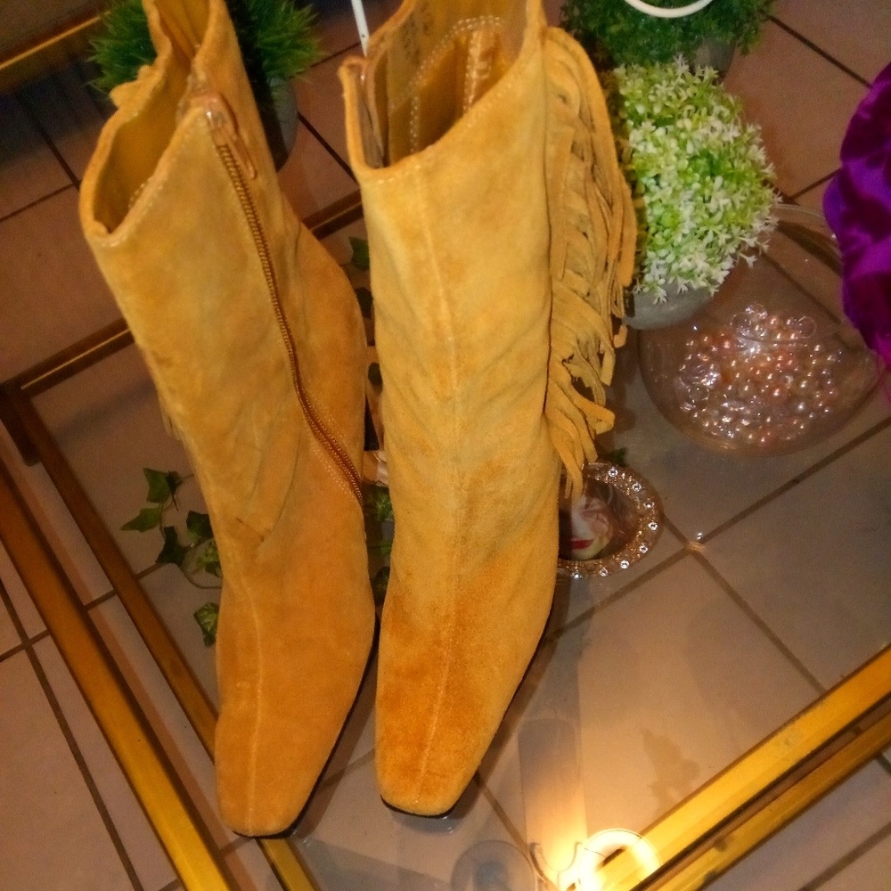 Booties with fringe